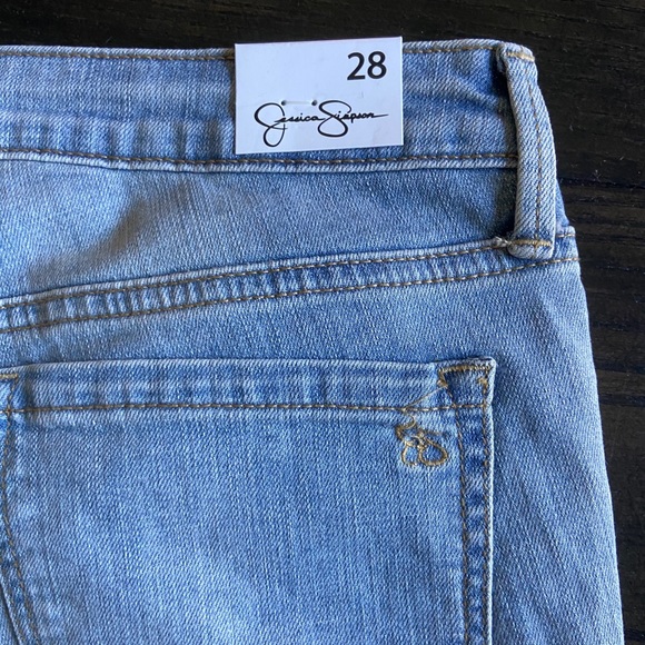 Jessica’s Simpson Maxwell Bermuda Denim Jean Short - Picture 3 of 7